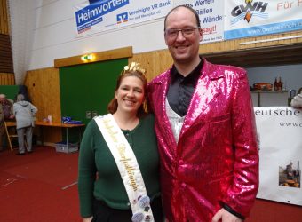 Bierfestkönigin Eve-Kathrin mit dem Vorsitzenden